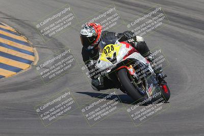 media/Oct-08-2023-CVMA (Sun) [[dbfe88ae3c]]/Race 3 Amateur Supersport Middleweight/